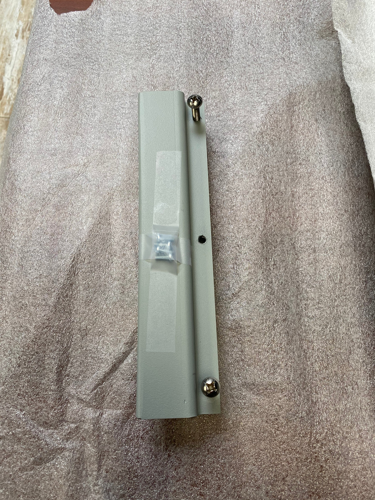 Support de montage pour étagères Lozier de 23 pouces (chez Walmart) (MSM-23-MNT)