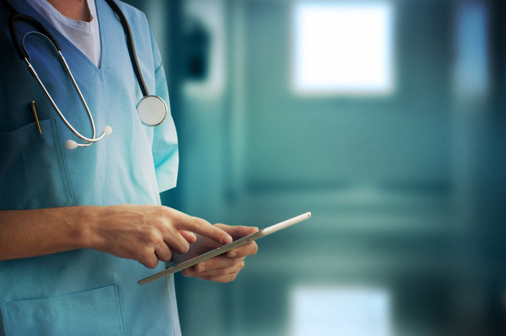 The Benefits of Touchscreen Monitors for Healthcare Providers